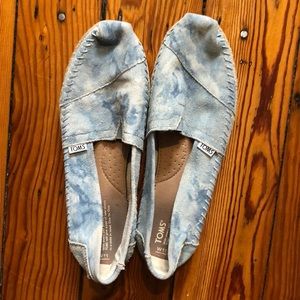 Blue acid wash tom’s